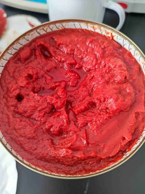 Pasta de tomate enlatada com certificação Kosher e 4g de açúcares