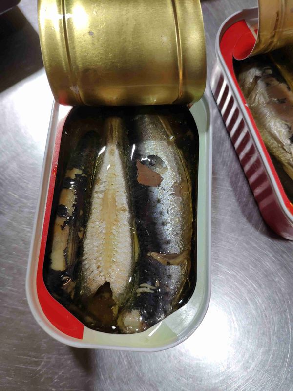 O sal de FDA embalou peixes enlatados clube da sardinha 125g no óleo