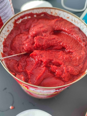 100% de tomate fresco Pasta de tomate enlatada com aditivos de frutas 2 anos Data de validade