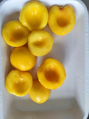 Pêssego amarelo conservado 820g Frutas para um estilo de vida saudável